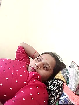 Snapshot of Hot_crety chatting on June 21, 2026, 10:32 am Hot crety online show from June 21, 2026, 10:32 am
