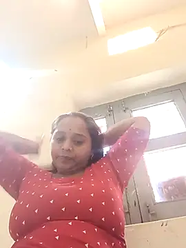 Snapshot of Hot_crety chatting on June 13, 2026, 5:38 am Hot crety online show from June 13, 2026, 5:38 am