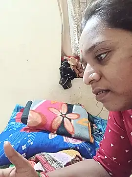 Snapshot of Hot_crety chatting on July 27, 2026, 6:31 am Hot crety online show from July 27, 2026, 6:31 am