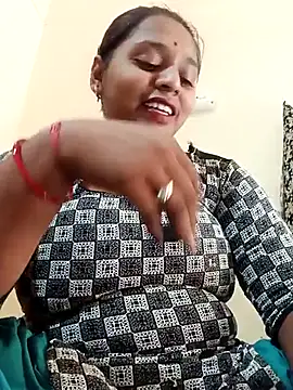 Snapshot of Hot_crety chatting on July 9, 2026, 10:26 am Hot crety online show from July 9, 2026, 10:26 am