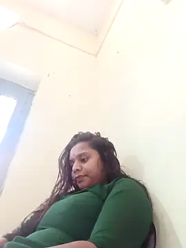 Snapshot of Hot_crety chatting on June 14, 2026, 6:47 am Hot crety online show from June 14, 2026, 6:47 am