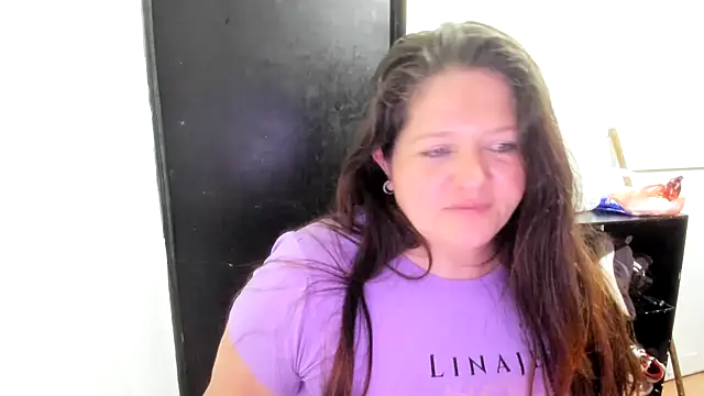 Snapshot of Daphne_girlsex chatting on April 28, 2026, 4:17 am Daphne girlsex online show from April 28, 2026, 4:17 am