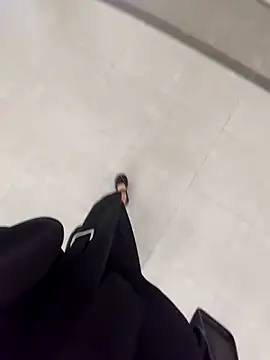 Snapshot of meomeocute chatting on March 7, 2026, 4:08 am meomeocute online show from March 7, 2026, 4:08 am