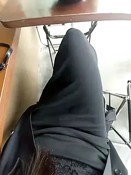 Snapshot of meomeocute chatting on February 7, 2026, 3:36 am meomeocute online show from February 7, 2026, 3:36 am