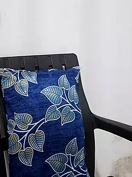 Snapshot of sneha_bebo chatting on November 17, 2025, 3:27 pm sneha bebo online show from November 17, 2025, 3:27 pm