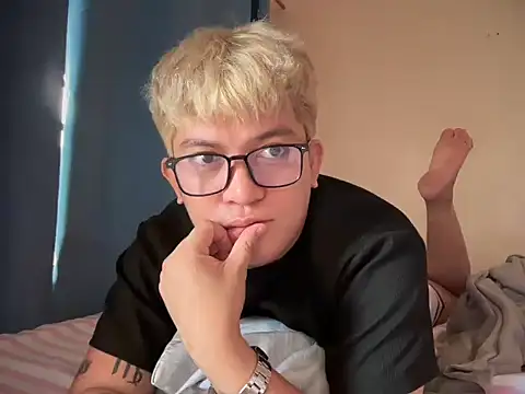 Fuckboii intown online show from April 15, 2026, 4:18 am