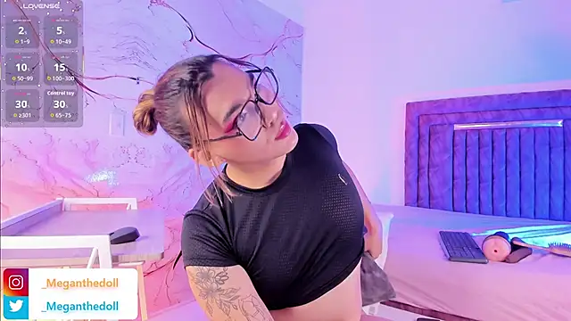 Sayary Thedoll  online show from March 11, 2026, 10:04 pm