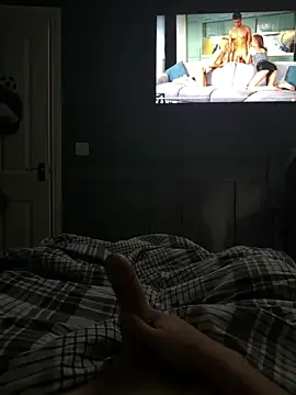 randomguy111335 online show from April 28, 2026, 8:52 am
