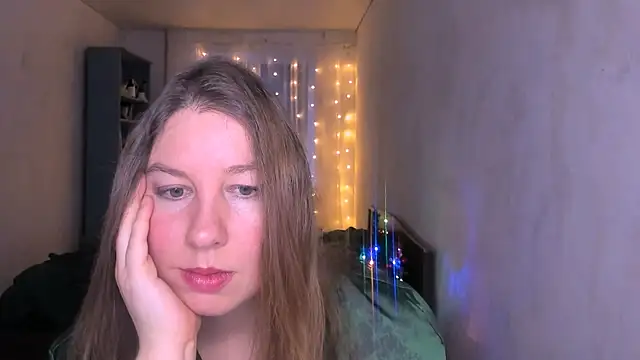 NancySanders online show from December 22, 2025, 6:02 am