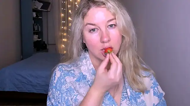 NancySanders online show from June 20, 2026, 6:24 pm