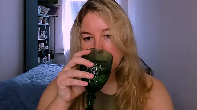 NancySanders online show from June 14, 2026, 6:03 am