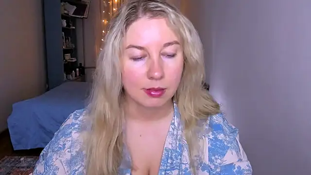 NancySanders online show from June 12, 2026, 6:27 pm