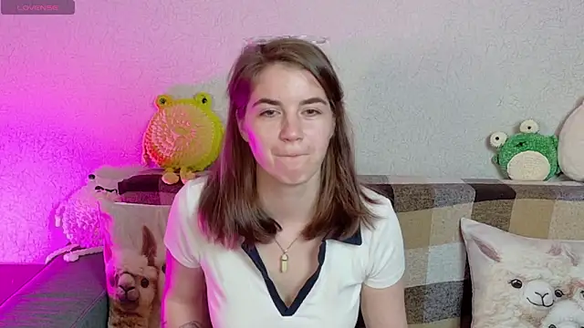 Snapshot of ElzaBlis chatting on June 17, 2026, 2:38 pm ElzaBlis online show from June 17, 2026, 2:38 pm