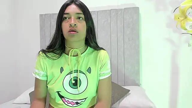 RousyMoon online show from October 15, 2025, 1:08 pm