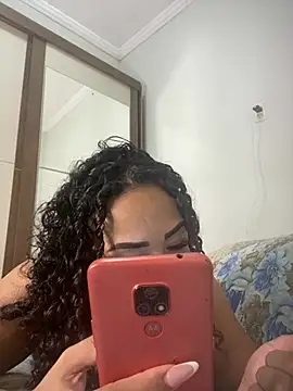 jhennyfer online show from March 23, 2026, 5:18 am