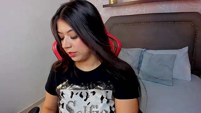 anagil  online show from February 15, 2026, 12:59 pm