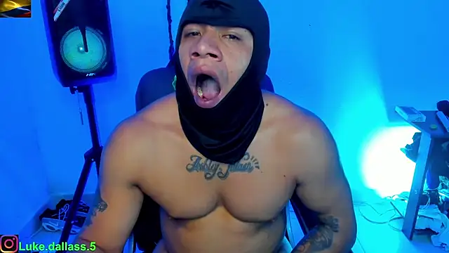 Snapshot of zeus_7777 chatting on December 2, 2025, 8:27 am zeus 7777 online show from December 2, 2025, 8:27 am