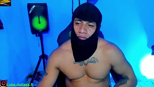 Snapshot of zeus_7777 chatting on December 3, 2025, 1:06 am zeus 7777 online show from December 3, 2025, 1:06 am