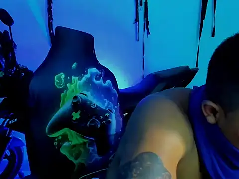 Snapshot of zeus_7777 chatting on October 14, 2025, 4:46 am zeus 7777 online show from October 14, 2025, 4:46 am