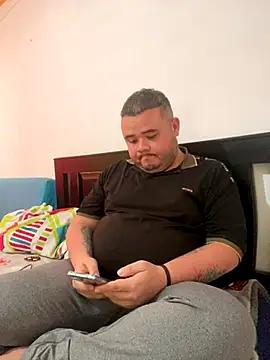 Snapshot of Chimbo-1996 chatting on September 20, 2025, 7:19 pm Chimbo-1996 online show from September 20, 2025, 7:19 pm