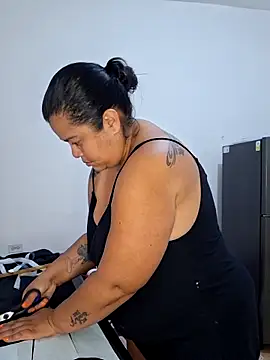 Snapshot of NARNYALABELLA chatting on October 18, 2025, 12:23 am NARNYALABELLA online show from October 18, 2025, 12:23 am