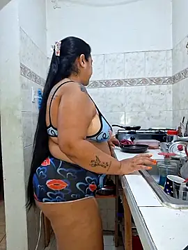 Snapshot of NARNYALABELLA chatting on October 11, 2025, 12:39 pm NARNYALABELLA online show from October 11, 2025, 12:39 pm