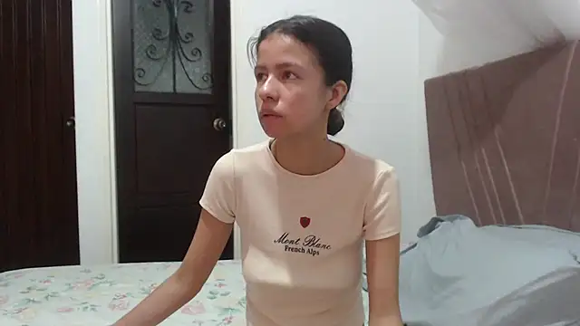 nathaly jones  online show from February 1, 2026, 12:14 pm