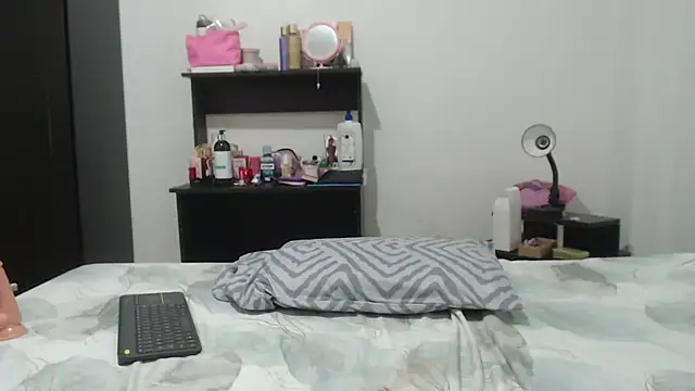 Snapshot of nathaly_jones_ chatting on July 28, 2026, 12:48 pm nathaly jones online show from July 28, 2026, 12:48 pm
