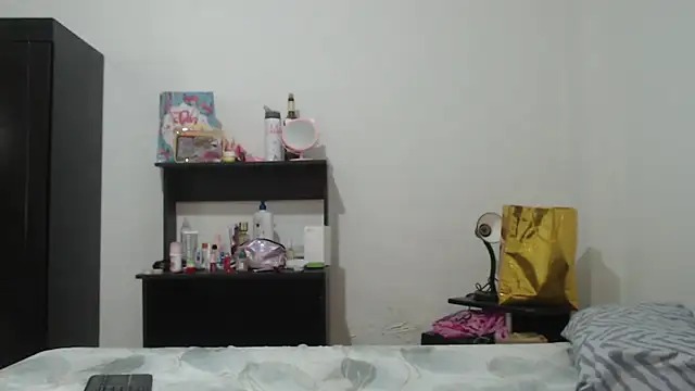 Snapshot of nathaly_jones_ chatting on June 11, 2026, 12:13 pm nathaly jones online show from June 11, 2026, 12:13 pm