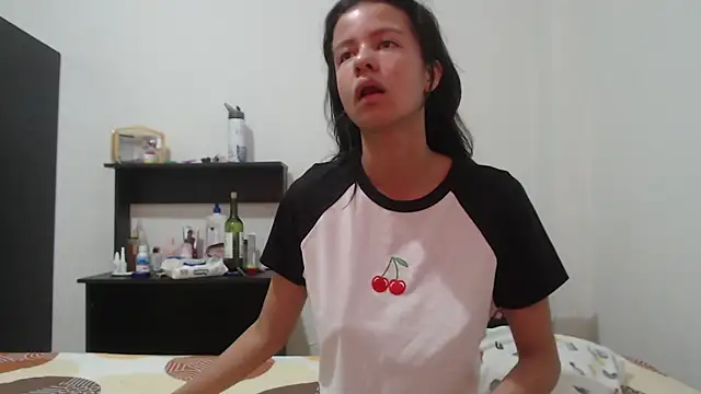 Snapshot of nathaly_jones_ chatting on May 25, 2026, 12:15 pm nathaly jones online show from May 25, 2026, 12:15 pm