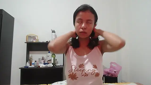 Snapshot of nathaly_jones_ chatting on May 26, 2026, 12:25 pm nathaly jones online show from May 26, 2026, 12:25 pm