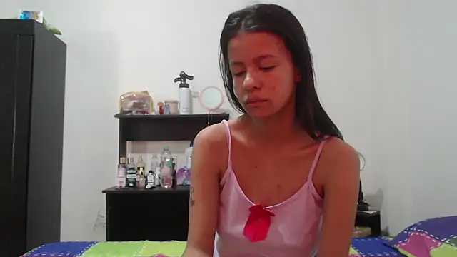 Snapshot of nathaly_jones_ chatting on July 6, 2026, 12:34 pm nathaly jones online show from July 6, 2026, 12:34 pm