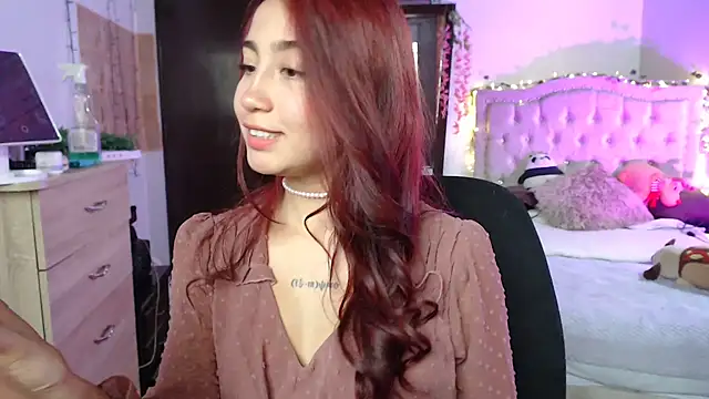 Snapshot of evali16 chatting on November 21, 2025, 8:30 pm evali16 online show from November 21, 2025, 8:30 pm