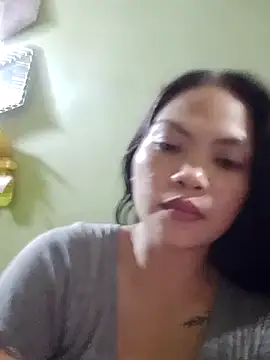 missluvv online show from October 16, 2025, 12:13 pm