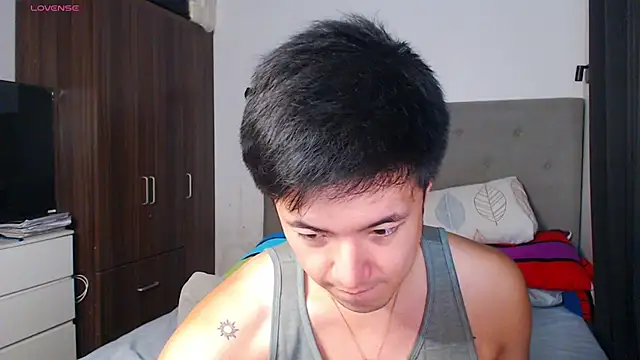 Snapshot of Addictiveboi chatting on March 13, 2026, 5:56 am Addictiveboi online show from March 13, 2026, 5:56 am