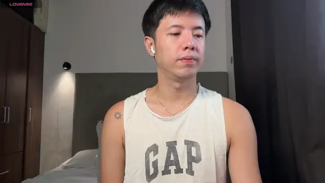 Addictiveboi online show from May 24, 2026, 1:38 am