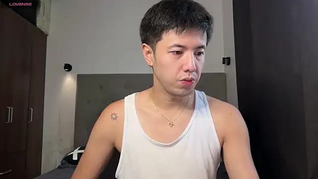 Addictiveboi online show from June 9, 2026, 4:13 am