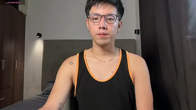 Addictiveboi online show from May 12, 2026, 3:03 am