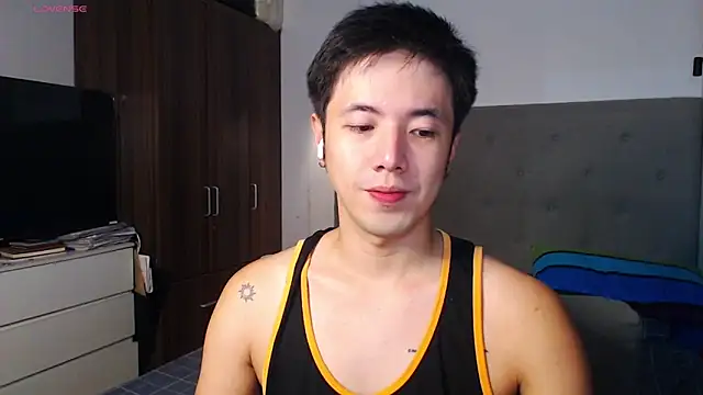 Snapshot of Addictiveboi chatting on February 21, 2026, 1:29 am Addictiveboi online show from February 21, 2026, 1:29 am