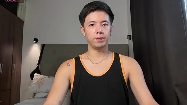 Addictiveboi online show from May 19, 2026, 2:07 am