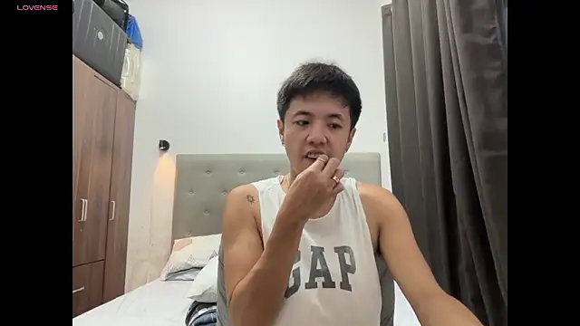Addictiveboi online show from June 7, 2026, 9:47 am