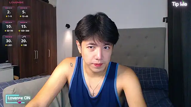 Snapshot of Addictiveboi chatting on November 12, 2025, 3:21 am Addictiveboi online show from November 12, 2025, 3:21 am