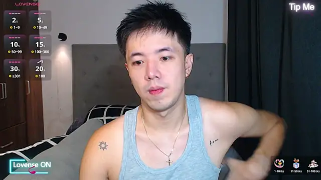 Snapshot of Addictiveboi chatting on November 25, 2025, 1:39 am Addictiveboi online show from November 25, 2025, 1:39 am