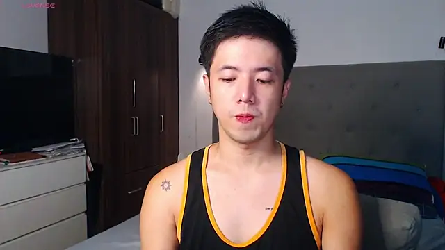 Snapshot of Addictiveboi chatting on February 14, 2026, 3:40 am Addictiveboi online show from February 14, 2026, 3:40 am