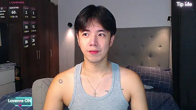 Snapshot of Addictiveboi chatting on November 7, 2025, 1:21 am Addictiveboi online show from November 7, 2025, 1:21 am