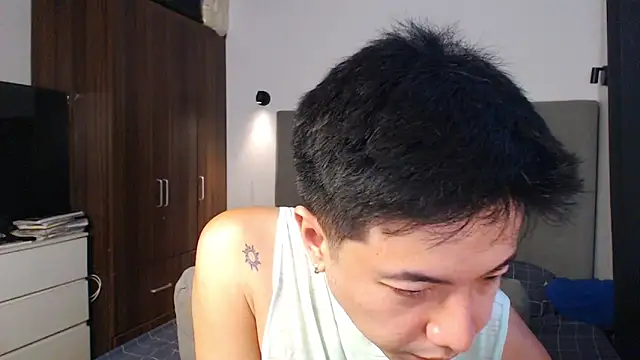 Snapshot of Addictiveboi chatting on March 2, 2026, 4:35 am Addictiveboi online show from March 2, 2026, 4:35 am