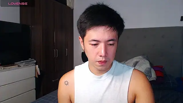 Snapshot of Addictiveboi chatting on February 17, 2026, 3:48 am Addictiveboi online show from February 17, 2026, 3:48 am