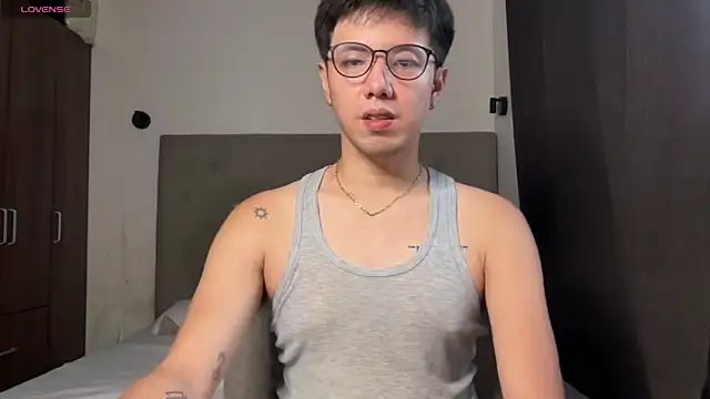 Addictiveboi online show from May 15, 2026, 3:37 am