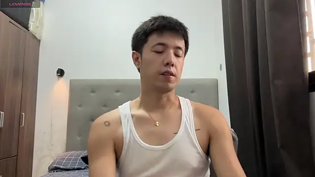 Addictiveboi online show from June 10, 2026, 3:52 am