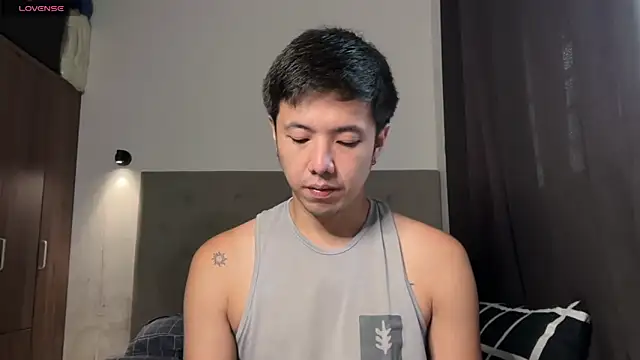 Addictiveboi online show from June 18, 2026, 3:16 am